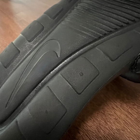 Nike Women's Victory One Slide Black with Black Logo Sz 11 (fits size 10) - Picture 9 of 11